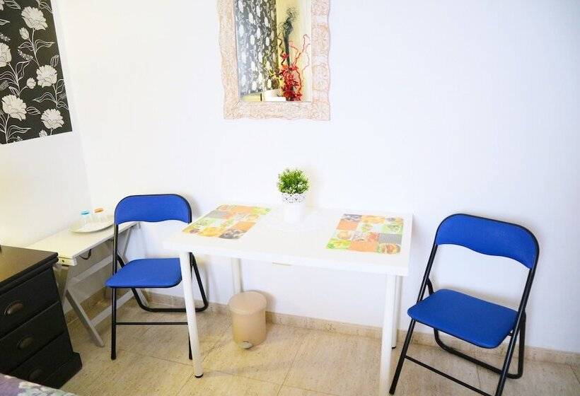 Пансион Happy Room Tenerife