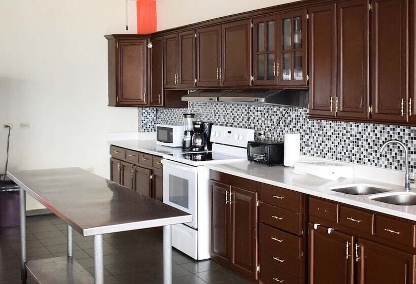 پانسیون Quinta Sunset