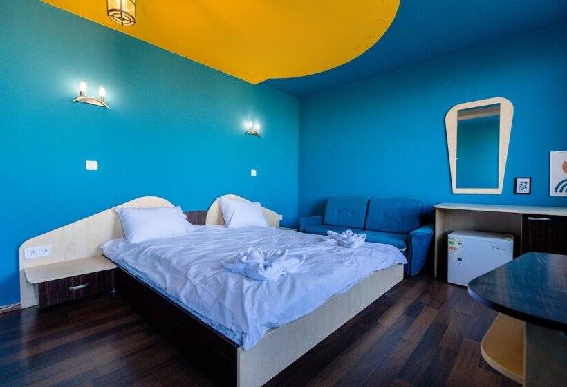 Пансион Sea And Mountain Jar House