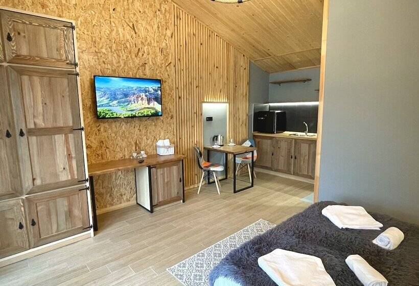 Пансион Sea And Mountain Jar House