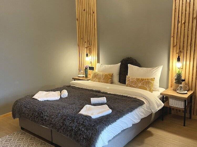 Пансион Sea And Mountain Jar House