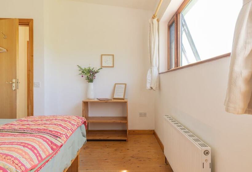 Pensiune The Common Knowledge Centre