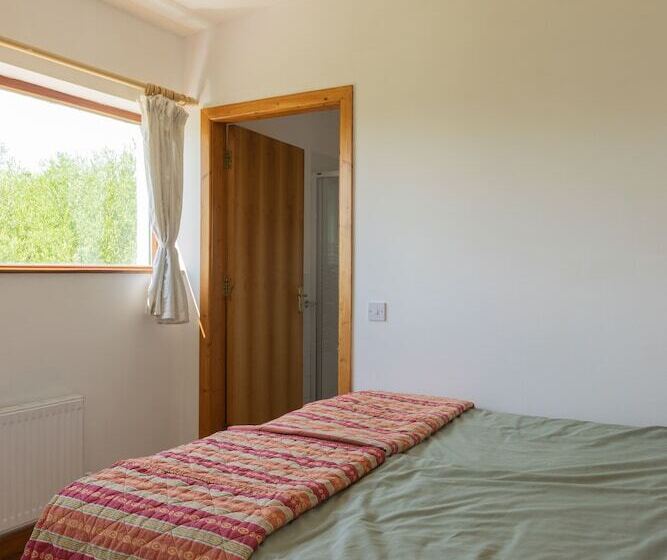 Pensiune The Common Knowledge Centre