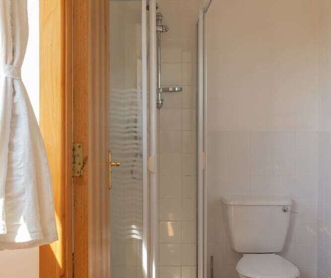 Pensiune The Common Knowledge Centre