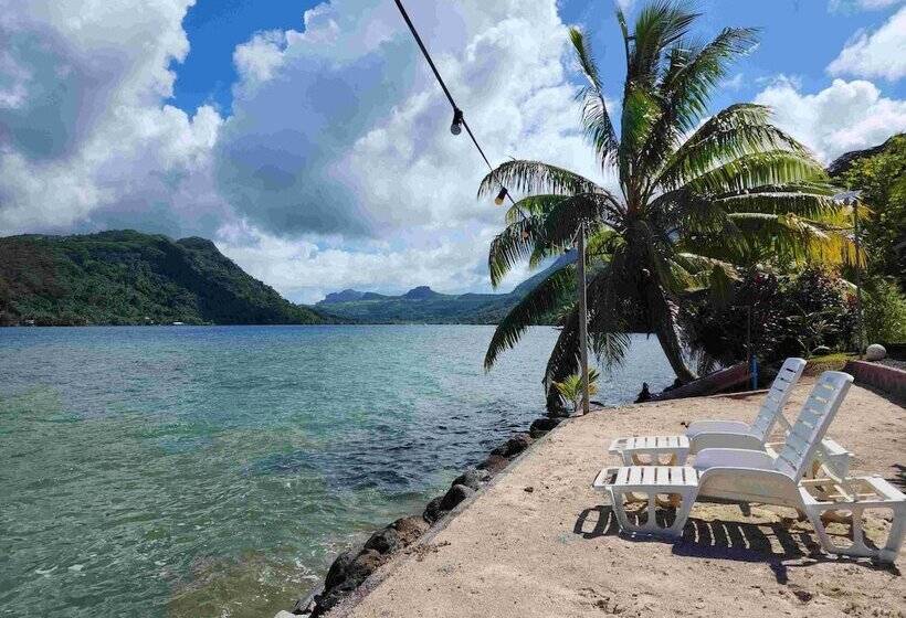 پانسیون Villa De La Baie