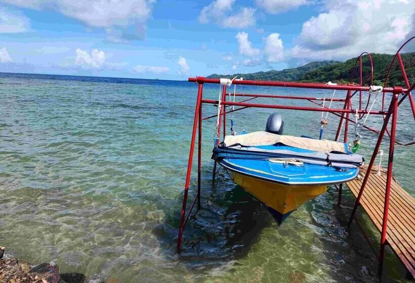 پانسیون Villa De La Baie