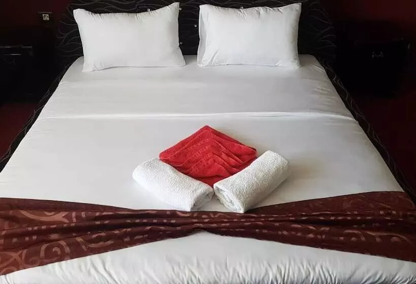 Rey Hotel & Restorant