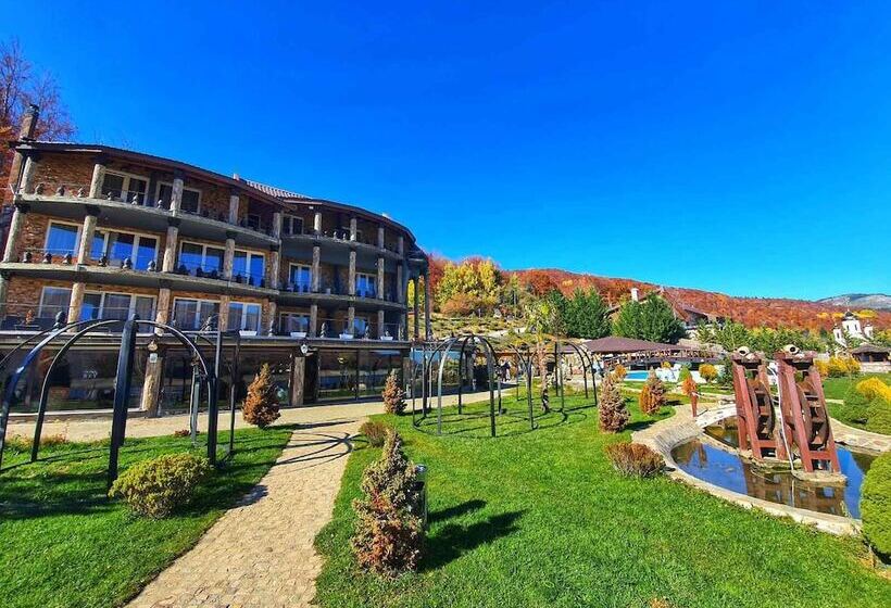 Rey Hotel & Restorant