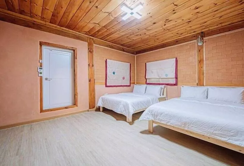 Romain Pension
