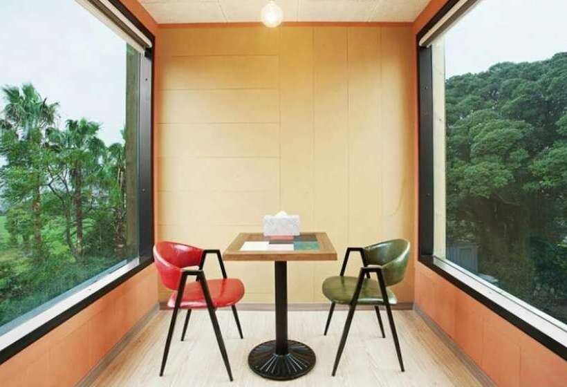 Seogwipo Bogeumji Pension