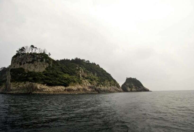 Seogwipo Bogeumji Pension