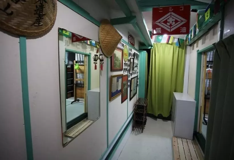 ユースホステル Dormitory Sandanya Guest House