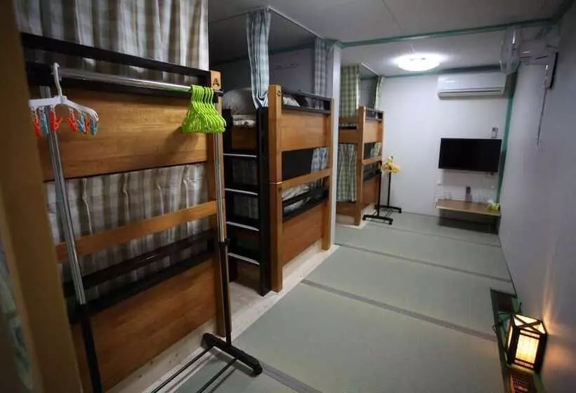 ユースホステル Dormitory Sandanya Guest House