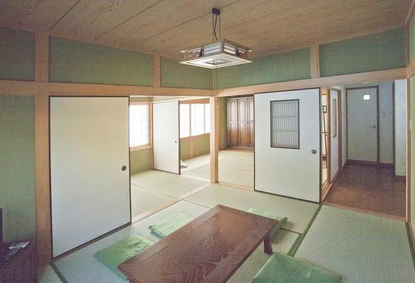 ユースホステル Dormitory Sandanya Guest House