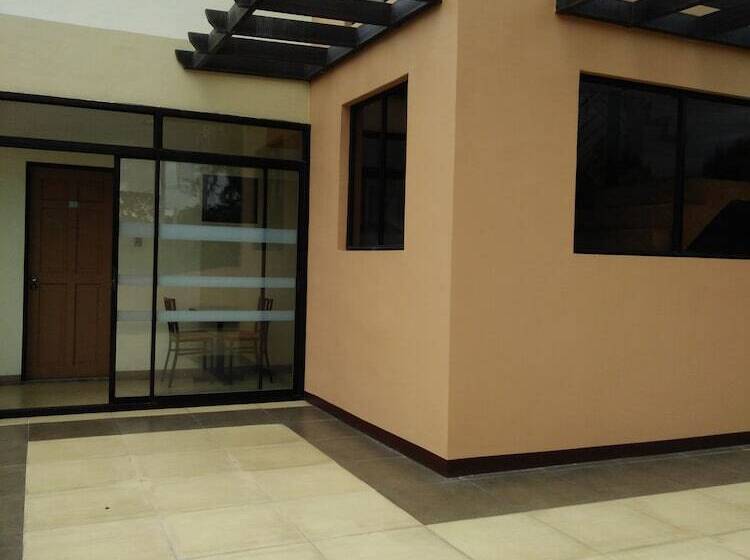 ベッドアンドブレックファースト Belize Tagaytay