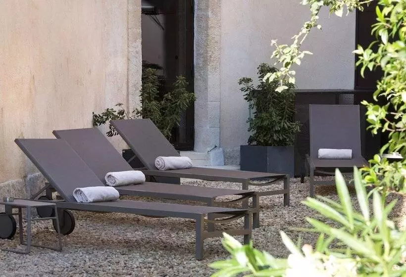 هتل Boutique Hôtel Des Remparts & Spa