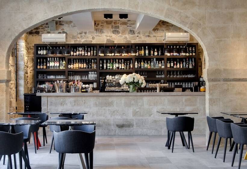 هتل Boutique Hôtel Des Remparts & Spa