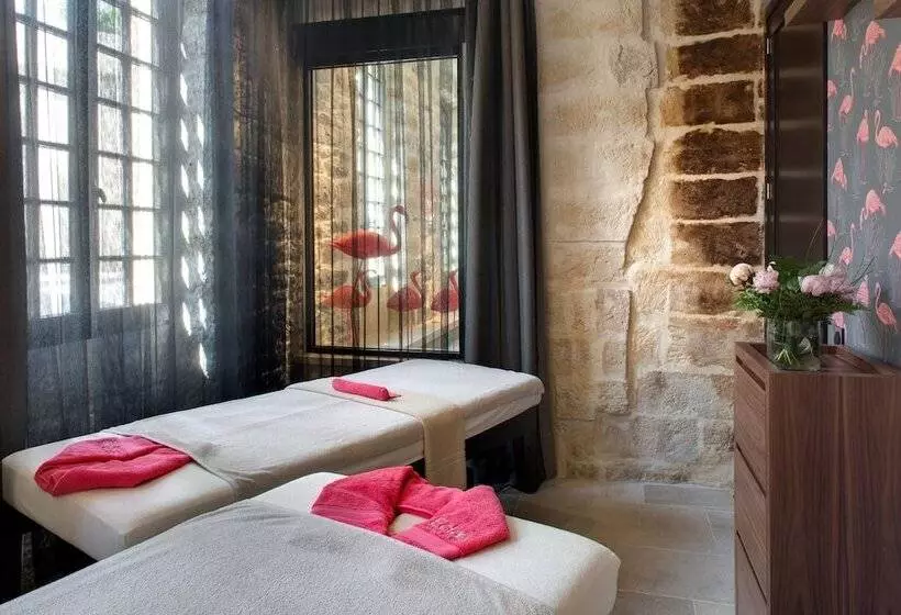هتل Boutique Hôtel Des Remparts & Spa