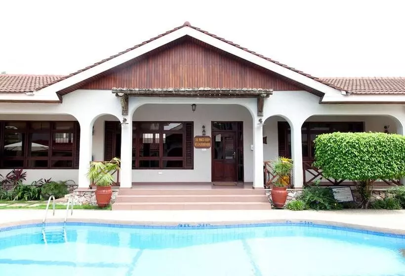 هتل Mahogany Lodge, Cantonments