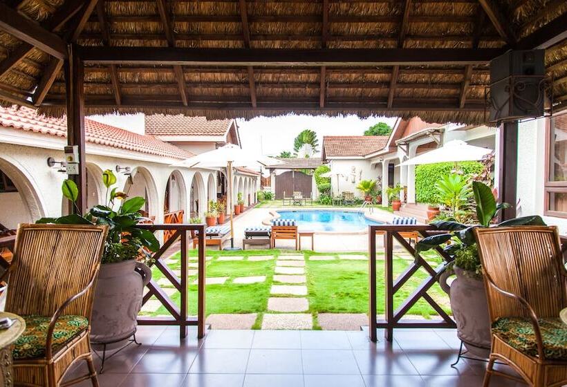 Hotel Mahogany Lodge, Cantonments