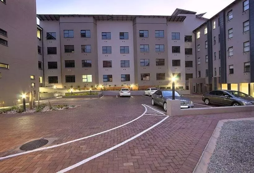 Hotelli The Park Lodge
