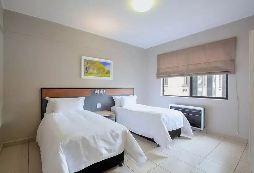 Hotelli The Park Lodge