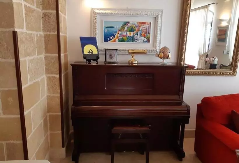 ホテル Villa Leuzzi