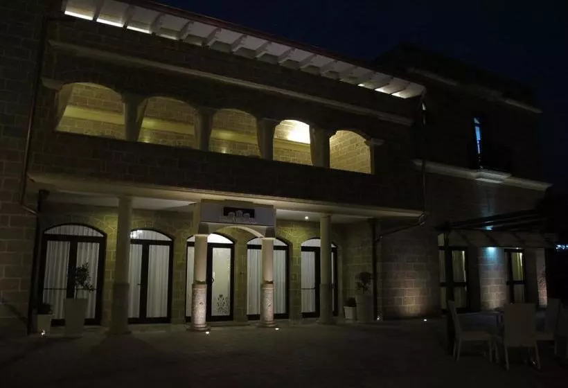 ホテル Villa Leuzzi