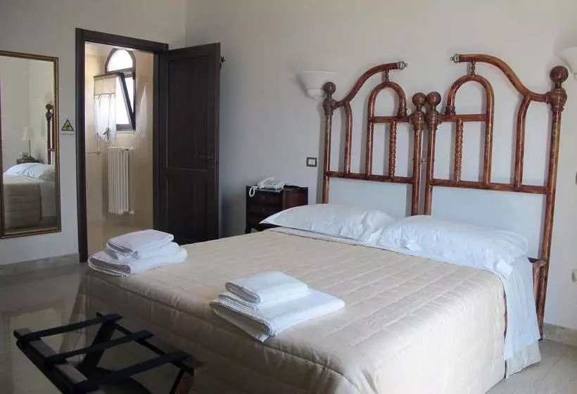 ホテル Villa Leuzzi