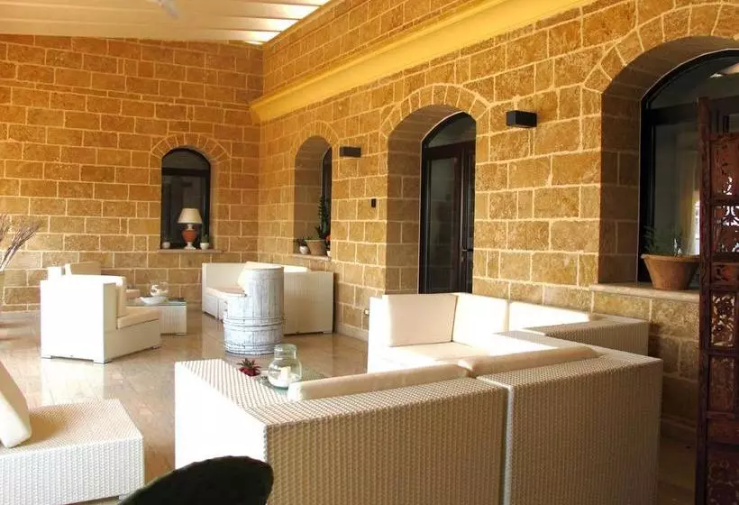 ホテル Villa Leuzzi