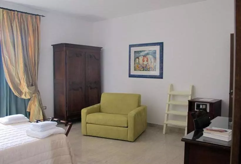 ホテル Villa Leuzzi