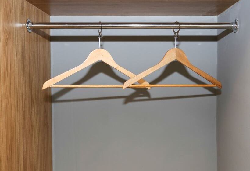 فندق Wisma Sederhana Mitra Reddoorz