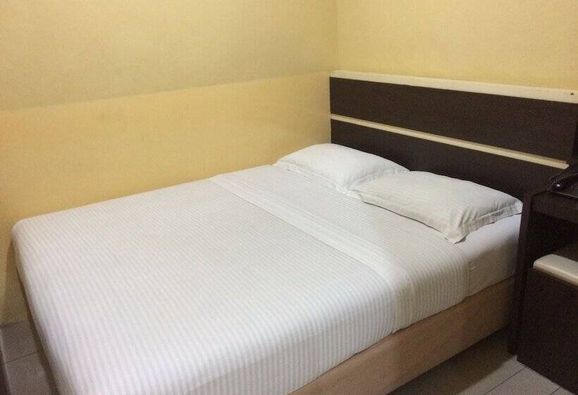 فندق Wisma Sederhana Mitra Reddoorz