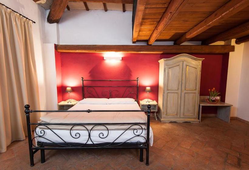 بنسيون Borgo La Colombara