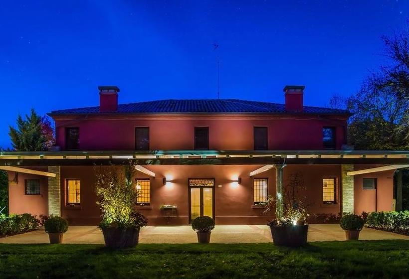 بنسيون Borgo La Colombara