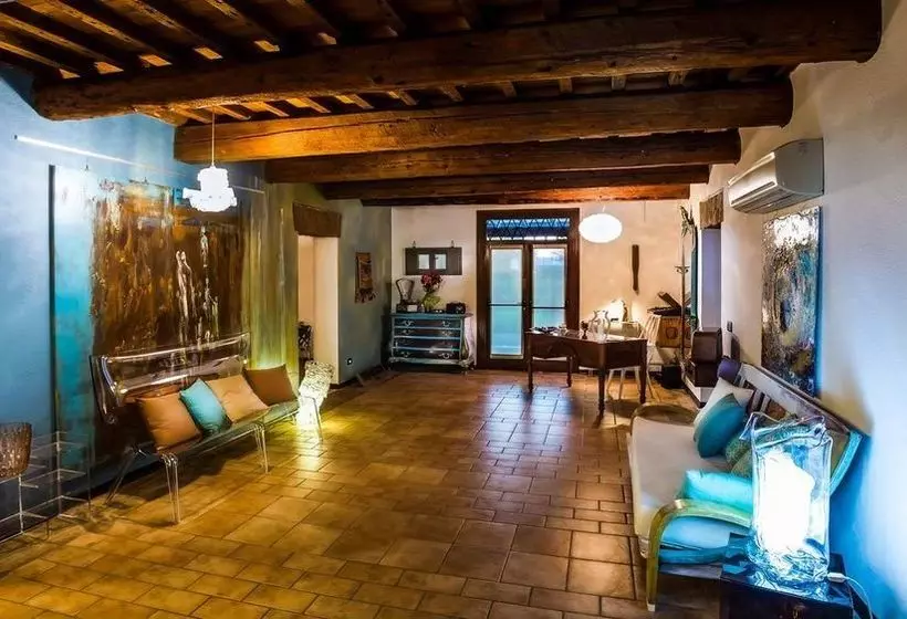پانسیون Borgo La Colombara