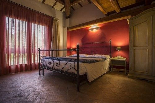 بنسيون Borgo La Colombara