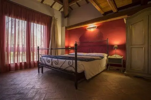 پانسیون Borgo La Colombara
