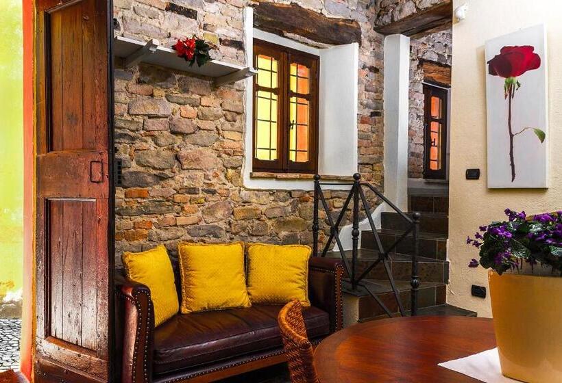 Pension Dimora I Manichei