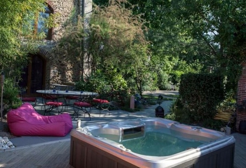 פנסיון Le Corrigot