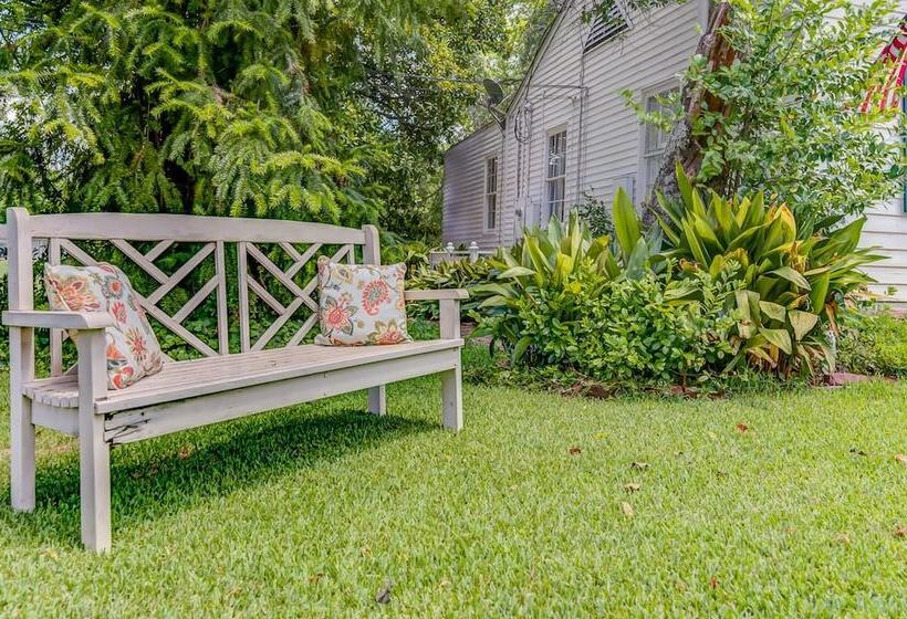 펜션 Steele Cottage