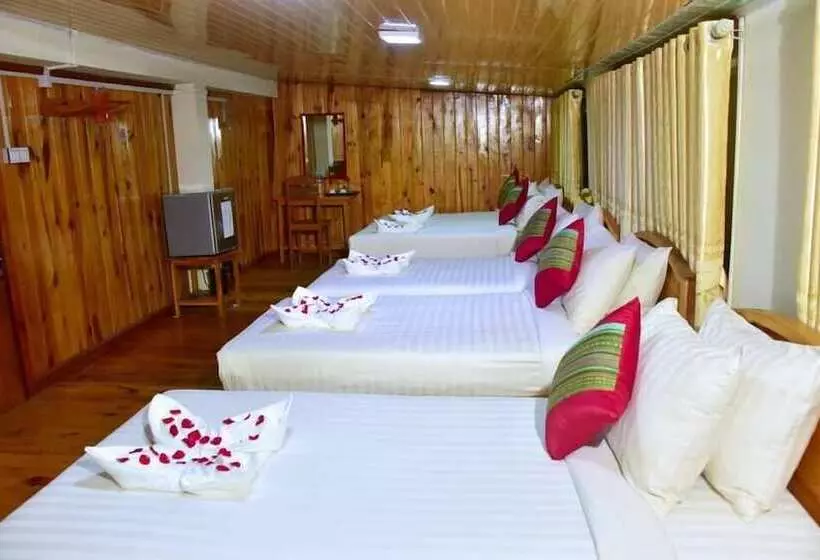 Railroad Hotel Kalaw