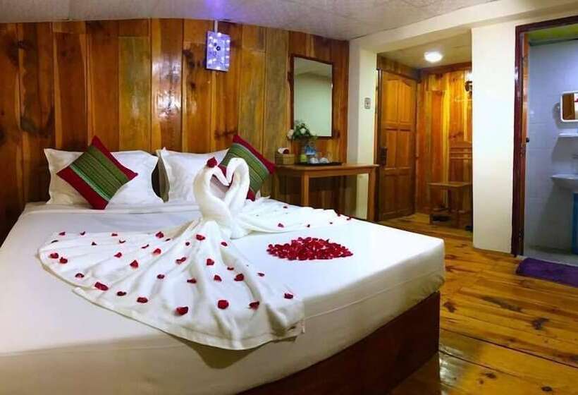 Railroad Hotel Kalaw