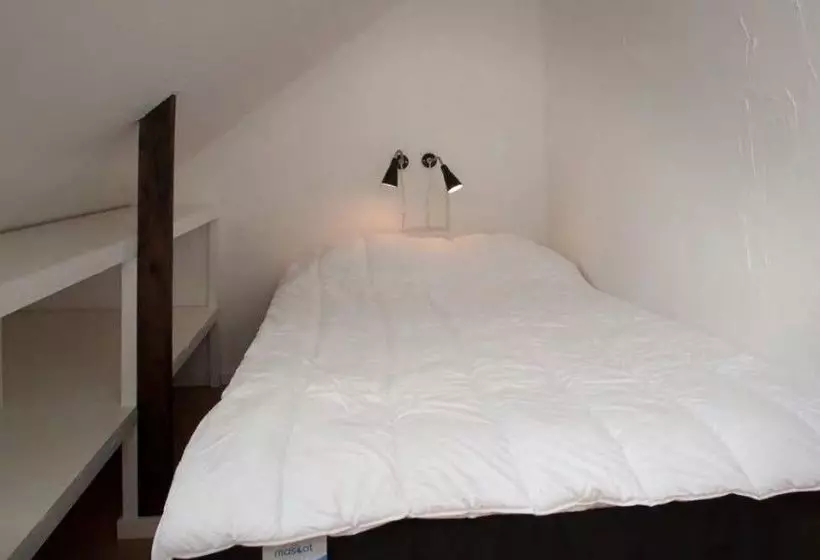 Trollbacken Vandrarhem  Hostel