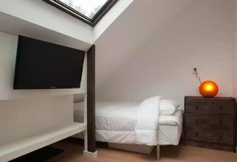 Trollbacken Vandrarhem  Hostel