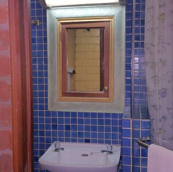 Woodmere Grand Hotel & Serviced Apartments