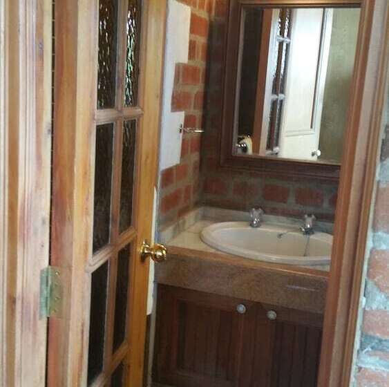 Woodmere Grand Hotel & Serviced Apartments