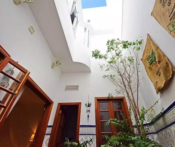 تختخواب و صبحانه Casa Emblematica Armonia