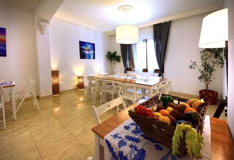 مبيت وإفطار Casa Emblematica Armonia