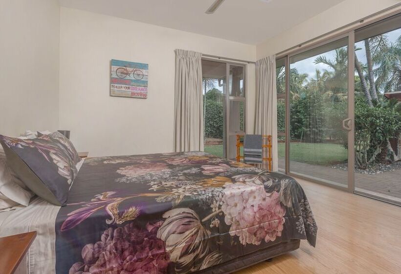 تختخواب و صبحانه Rarotonga S Fishing Lodge Gt S